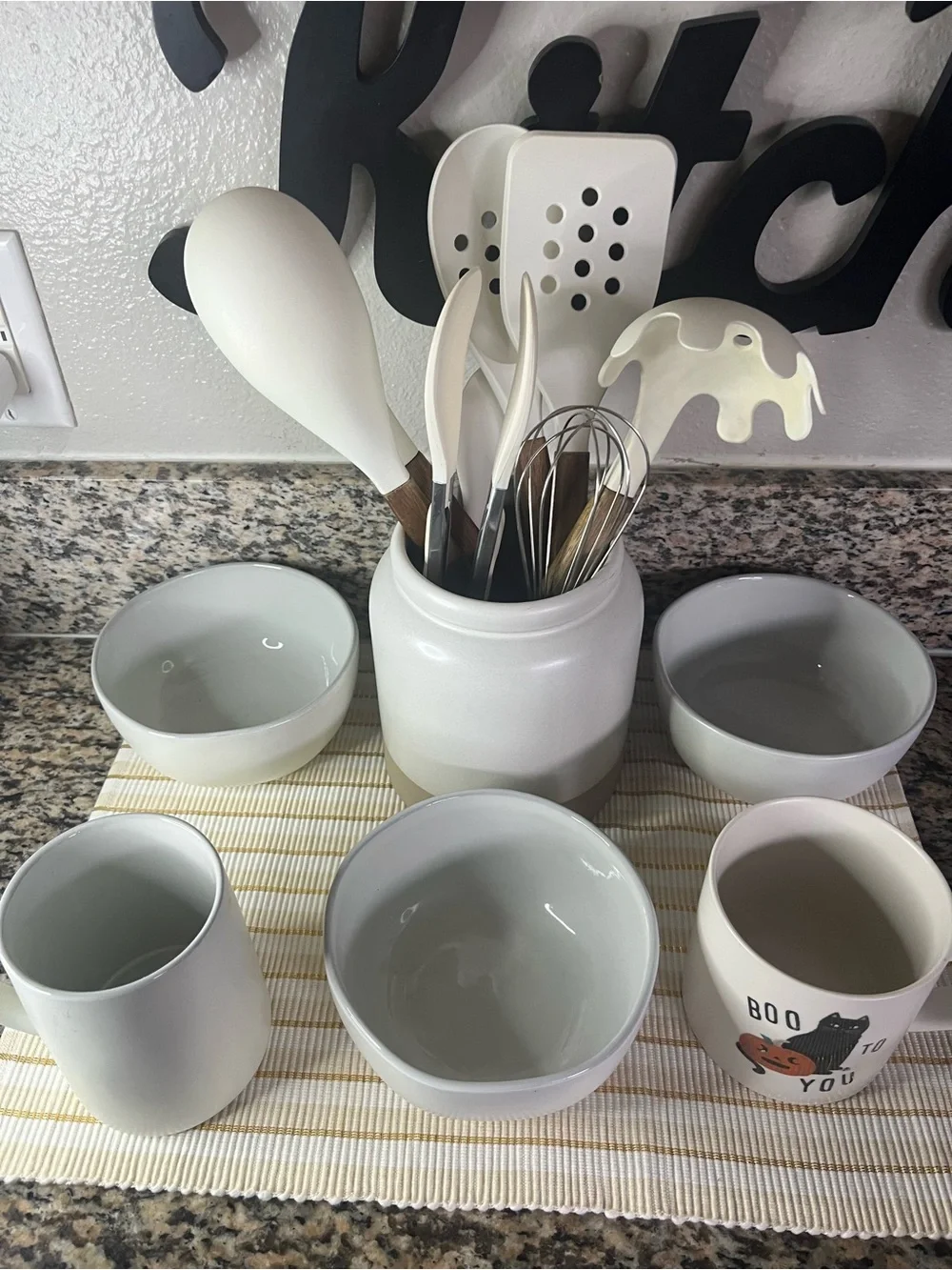 Neutral Ceramic Kitchen Utensil Crock & Bowls Set - White
